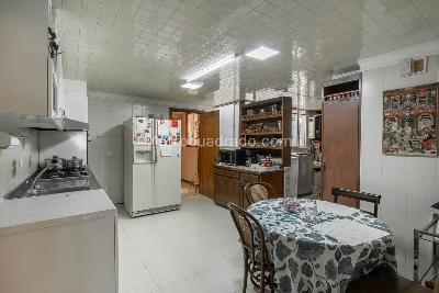 Apartamento de 3 alcobas en venta en Chico Norte, Bogotá, 202 m² · foto 7 de 20
