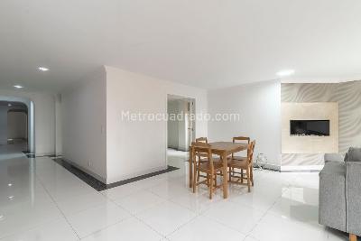 Apartamento de 5 alcobas en venta en Chico Norte Iii Sector, Bogotá, 267 m² · foto 2 de 20