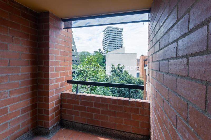 Stylish 2BR Apartment in El Poblado's Heart - 5