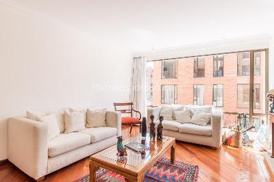 Apartamento en venta en Chico Norte, Bogotá · foto 3 de 17