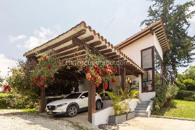 Casa de 3 alcobas en venta en Vereda Chipre, Rionegro, 281 m² · foto 3 de 20