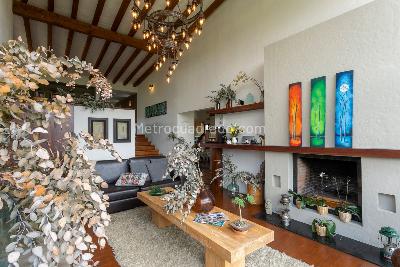 Casa de 3 alcobas en venta en Vereda Chipre, Rionegro, 281 m² · foto 8 de 20