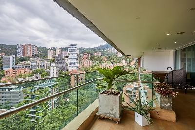 Apartamento de 3 alcobas en venta en Las Lomas 1, Medellín, 406 m² · foto 15 de 20