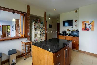 Casa de 4 alcobas en venta en Vereda Carrizales, Envigado, 356 m² · foto 17 de 20