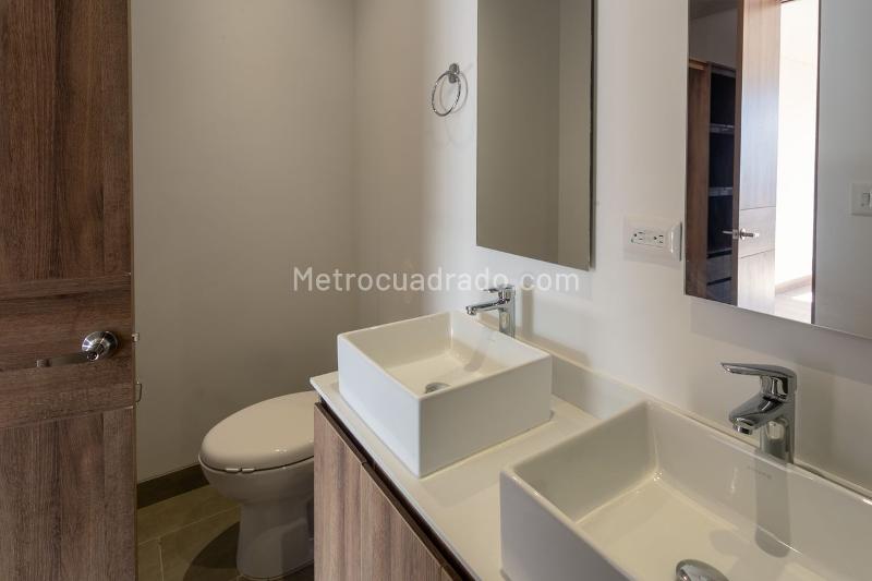 New 2BR Apartment with Pool in Ciudad del Río - 6