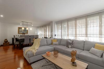 Apartamento de 2 alcobas en venta en Chico Navarra, Bogotá, 161 m² · foto 4 de 20