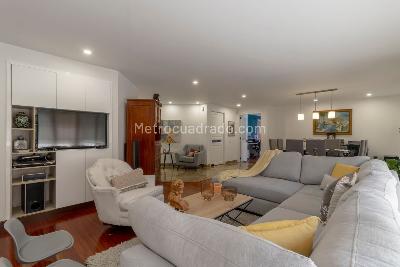 Apartamento de 2 alcobas en venta en Chico Navarra, Bogotá, 161 m² · foto 5 de 20
