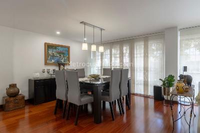 Apartamento de 2 alcobas en venta en Chico Navarra, Bogotá, 161 m² · foto 6 de 20