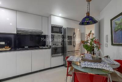 Apartamento de 2 alcobas en venta en Chico Navarra, Bogotá, 161 m² · foto 9 de 20