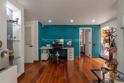 Apartamento de 2 alcobas en venta en Chico Navarra, Bogotá, 161 m² · foto 12 de 20