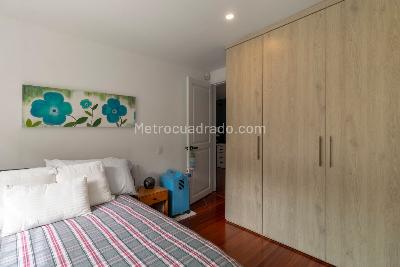 Apartamento de 2 alcobas en venta en Chico Navarra, Bogotá, 161 m² · foto 14 de 20