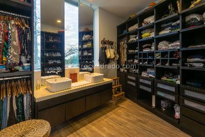 Casa de 5 alcobas en venta en Alejandria, Medellín, 470 m² · foto 19 de 20