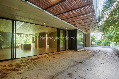 Apartamento de 2 alcobas en venta en El Poblado, Medellín, 233 m² · foto 4 de 20