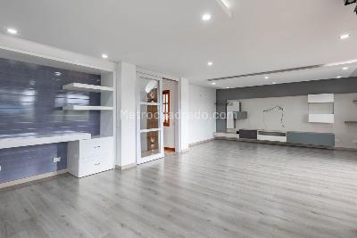 Casa de 4 alcobas en venta en Club De Los Lagartos, Bogotá, 268 m² · foto 3 de 20