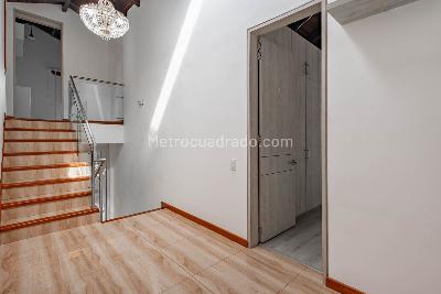 Casa de 4 alcobas en venta en Club De Los Lagartos, Bogotá, 268 m² · foto 11 de 20