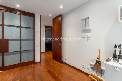 Apartamento de 4 alcobas en venta en Los Rosales, Bogotá, 400 m² · foto 12 de 20