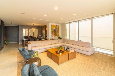 Apartamento de 5 alcobas en arriendo en Aguacatal, Cali, 649 m² · foto 2 de 20