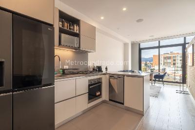 Apartamento en venta en Santa Barbara Occidental, Bogotá · foto 5 de 16
