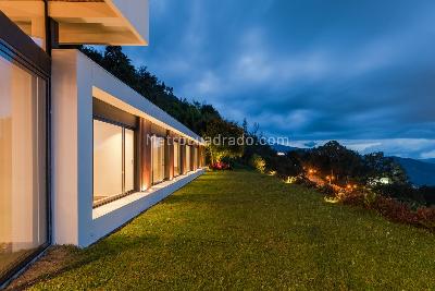 Casa de 3 alcobas en venta en Las Palmas, Medellín, 400 m² · foto 2 de 20