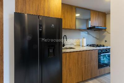 Apartamento en arriendo en Altos Del Poblado, Medellín · foto 12 de 20