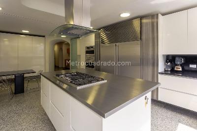 Apartamento de 5 alcobas en venta en El Poblado, Medellín, 988 m² · foto 18 de 20