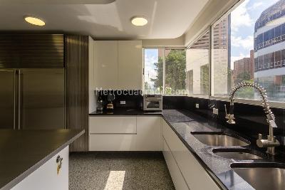 Apartamento de 5 alcobas en venta en El Poblado, Medellín, 988 m² · foto 20 de 20