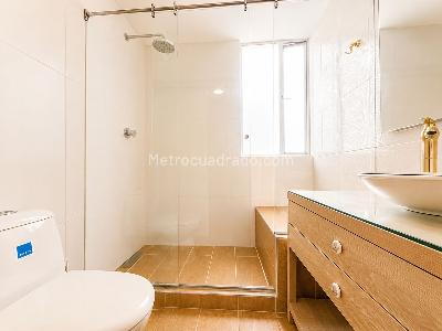 Apartamento de 3 alcobas en arriendo en El Poblado, Medellín, 160 m² · foto 20 de 20