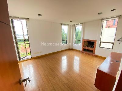 Casa en venta en El Tejar, Cajicá · foto 3 de 20