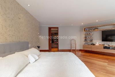 Apartamento de 4 alcobas en venta en Chico Reservado, Bogotá, 400 m² · foto 16 de 20