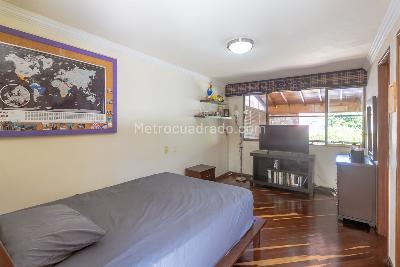 Casa de 5 alcobas en venta en El Poblado, Medellín, 268 m² · foto 20 de 20
