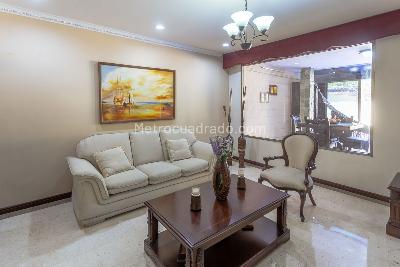 Casa de 5 alcobas en venta en El Poblado, Medellín, 268 m² · foto 7 de 20