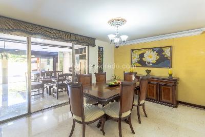 Casa de 5 alcobas en venta en El Poblado, Medellín, 268 m² · foto 11 de 20