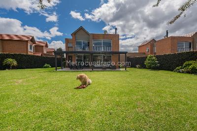 House for rent in Hacienda Fontanar, Chía