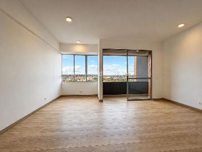Apartamento de 3 alcobas en venta en Rionegro Urbano, Rionegro, 78 m² · foto 3 de 20