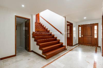 Casa de 5 alcobas en venta en San Jose De Bavaria, Bogotá, 416 m² · foto 10 de 20