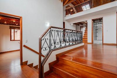 Casa de 5 alcobas en venta en San Jose De Bavaria, Bogotá, 416 m² · foto 12 de 20