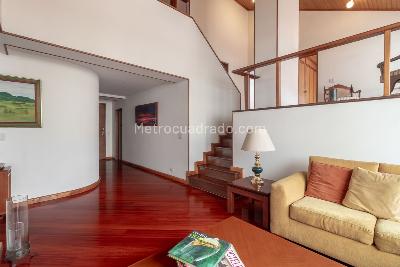 Apartamento de 4 alcobas en venta en Los Rosales, Bogotá, 195 m² · foto 3 de 20