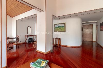 Apartamento de 4 alcobas en venta en Los Rosales, Bogotá, 195 m² · foto 6 de 20