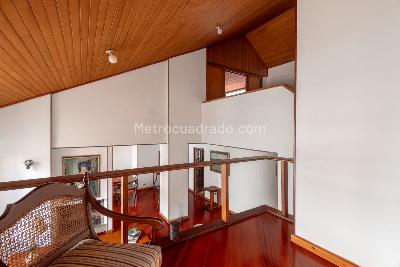 Apartamento de 4 alcobas en venta en Los Rosales, Bogotá, 195 m² · foto 14 de 20