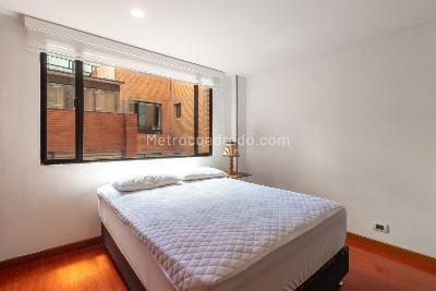 Apartamento de 4 alcobas en venta en Los Rosales, Bogotá, 195 m² · foto 15 de 20