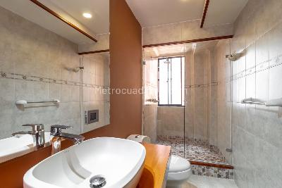 Apartamento de 4 alcobas en venta en Los Rosales, Bogotá, 195 m² · foto 20 de 20