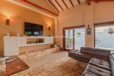 Casa de 3 alcobas en venta en Las Palmas, Medellín, 500 m² · foto 9 de 17