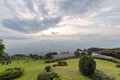 Casa de 3 alcobas en venta en Las Palmas, Medellín, 500 m² · foto 11 de 17