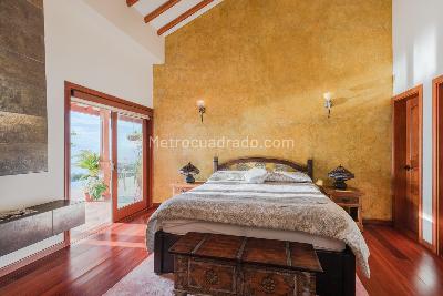 Casa de 3 alcobas en venta en Las Palmas, Medellín, 500 m² · foto 15 de 17