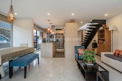 Casa de 3 alcobas en venta en Barrio Fonqueta, Chía, 132 m² · foto 2 de 20