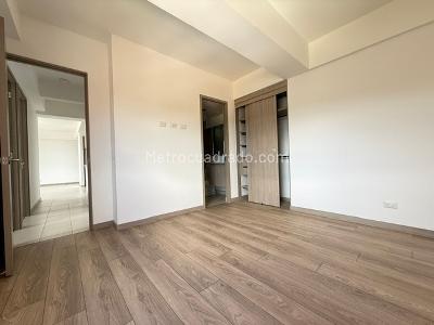 Apartamento de 3 alcobas en venta en Rionegro Urbano, Rionegro, 78 m² · foto 10 de 12