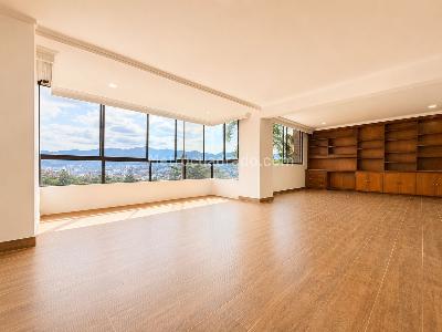 Apartamento en arriendo en El Poblado, Medellín · foto 2 de 20