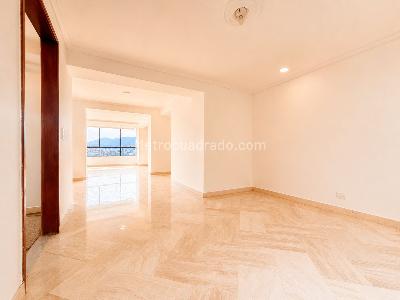 Apartamento en arriendo en El Poblado, Medellín · foto 7 de 20