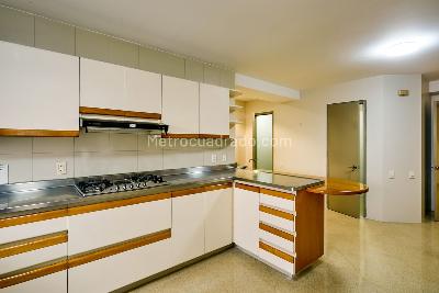 Apartamento en venta en El Poblado, Medellín · foto 12 de 20