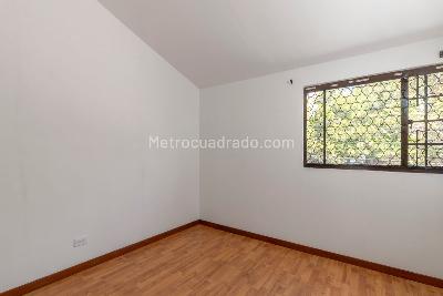 Casa de 4 alcobas en venta en Santa Ana Occidental, Bogotá, 180 m² · foto 18 de 20